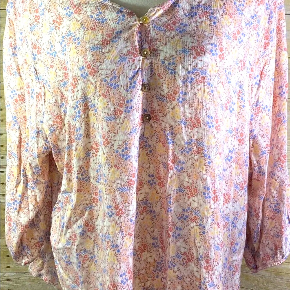 Angels forever young size 3 X women’s blouse, beautiful neutral colors.NWT
